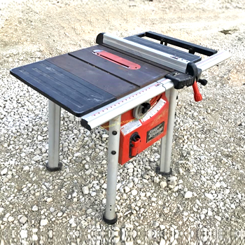 Black and decker brand's small table saw