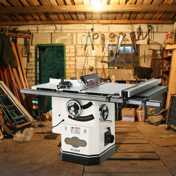 Contractor Table Saw with Powerful Motor Design